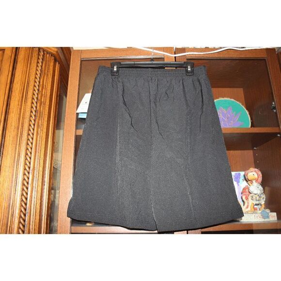 Colosseum Black Athletic Shorts  - Picture 3 of 8